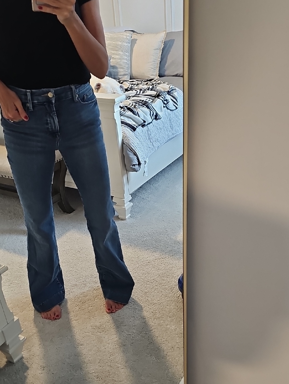 Good American Good Legs Flare Jeans - Picture 3 of 5